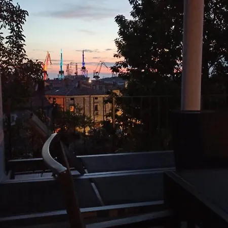 Apartvilla Castropola דירה פולה