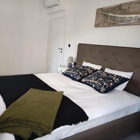 Apartvilla Castropola *
