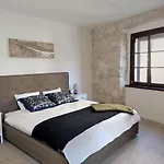 Apartvilla Castropola *