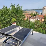 Apartvilla Castropola *