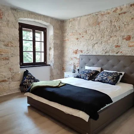 公寓 Apartvilla Castropola