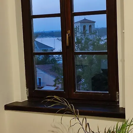Apartvilla Castropola 普拉