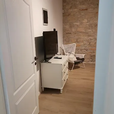 公寓 Apartvilla Castropola 普拉