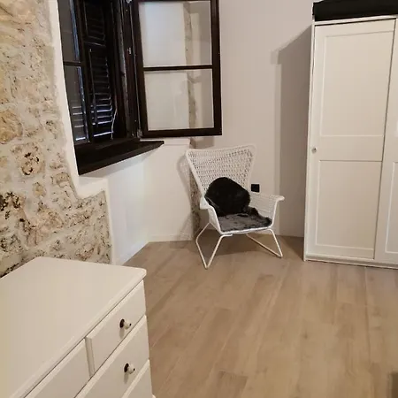 Apartvilla Castropola 公寓