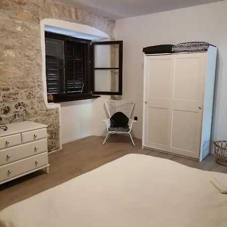 公寓 Apartvilla Castropola 普拉
